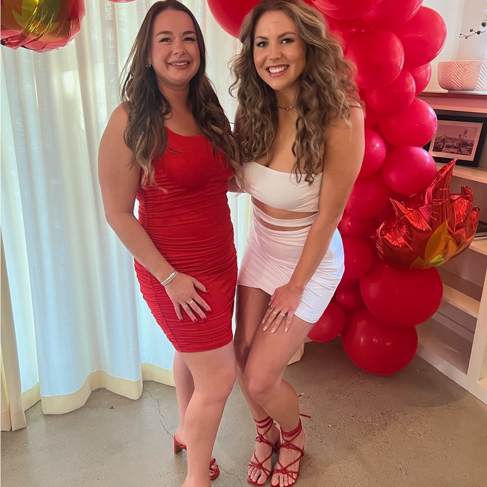 Red Sleeveless Dress